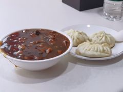 -陈寔包子王·卤煮小肠·京味小吃(龙潭店)