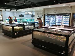 -中百仓储超市有限公司(越秀星汇维港店)