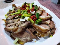 -墨脱石锅椰子鸡•香草鸭•东山羊(大东海店)