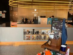-星巴克臻选(上海虹桥新天地三店)