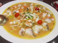 -山城外·非遗酸菜鱼(盛龙广场店)