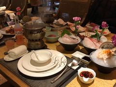 -雍和会海鲜姿造自助(湖东路店)
