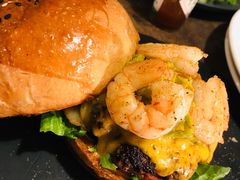 鲜虾牛油果汉堡-HIGH FIVE哈福手工汉堡(桂林路店)