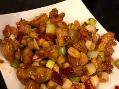 宫爆鸡脆骨-和园餐厅