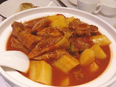 番茄炖牛腩-尚一汤 广东炖汤(金桥国际店)