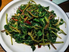 -黄泥岗·地道湖北菜(奥特莱斯店)