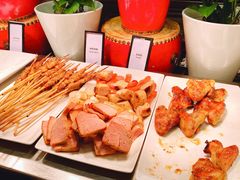 -亚龙湾希尔顿自助餐厅·海鲜·烧烤·沙滩BBQ·现场乐队