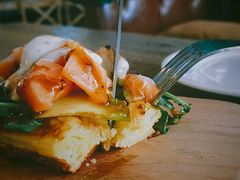 芝麻菜鳄梨三文鱼华夫塔-娜娜家•Nana’Garden (福州道店)