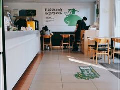 大堂-老乡鸡(肥东店忠路润和尚品店)