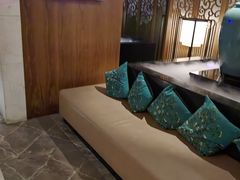 -新盈光·云会所(百丈东路店)