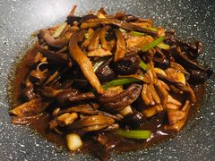 小炒鹿茸菌-贝勒爷·酥不腻烤鸭