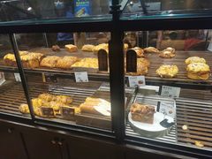 面包甜点陈列柜-红跑车(滨湖银泰店)