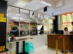 -潮镇老尾牛杂(环城西路店)