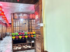 -果松木炭酸菜铜火锅·外婆参鸡汤