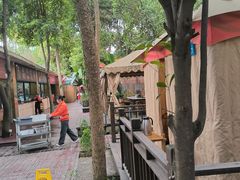 -二荆条·蜀鲜汇城市森林火锅