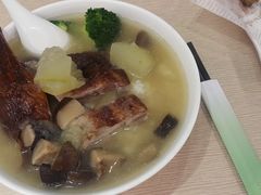 -佰搭果·广式茶餐厅(西华路店)