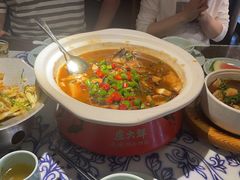 -卢大鲜鱼头捞饭(美利广场店)