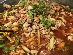 鸿鹤鲜锅兔-椒小兔·盐帮川菜中餐厅(金沙时代广场店)