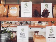 -ROAST coffee & eatery