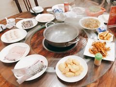 -正能量脆肉鲩火锅