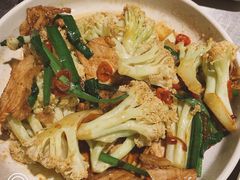 -龙巢盱眙龙虾·牛蛙·烧烤宵夜(八卦岭店)
