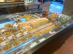 面包甜点陈列柜-金凤成祥(花园路店)