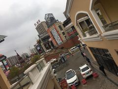 -百联奥特莱斯广场(武汉盘龙店)