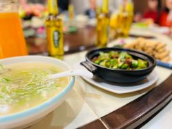 -鑫淼餐饮娱乐中心(江东街店)