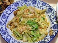 手撕卷心菜-茅庐川菜(烟台万象汇店)