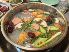 清汤锅-小志家.野生菌鲜切牦牛肉牛杂火锅