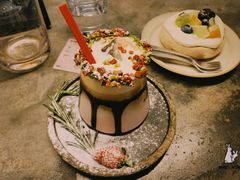 花环-BE NORMAL CAFE(霞溪路店)