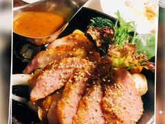 玫瑰园炭烧慢煮猪脆肉-玫瑰园餐厅