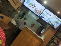 -手劲鱼丸馄饨铺(哈一百店)