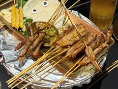 -何师烧烤·香辣蟹·川菜·30年老品牌(太古里旗舰店)