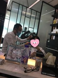 -HAIR CORNER