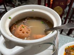 -梓檚中餐厅湖北菜小龙虾武昌鱼排骨藕汤(黄鹤楼店)
