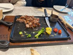 -必胜客(仲盛商城王安宇主题店)