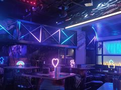 -UP嘻哈酒吧(粉巢店)
