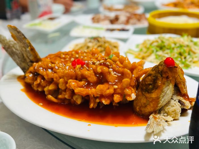 正阳春鸭子楼(解放南路店)松鼠鱼图片