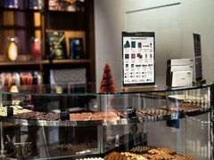 -Laderach 莱德拉(上海环贸iapm店)