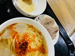 -陇上全荟兰州传统牛肉面(延吉路店)