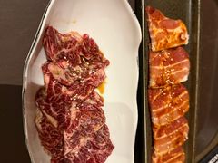 -山川小町·极番烧肉(新地假日广场店)