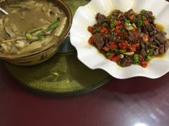 -邱二餐馆