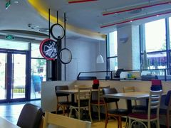 大堂-必胜客(武汉欢乐谷店)