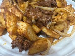 -烤肉小伙烤肉店
