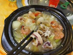 酸瓜海白煲-东方之猪四更烤乳猪(金垦总店)