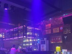 -喜鹊音乐酒馆(西街店)