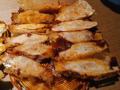 牛肉大葱锅贴-阿洪锅贴王(小吃城店)