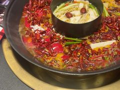 -沸炉重庆老火锅(军事博物馆店)