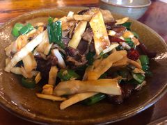 春笋腊肉-苗湘食府(十年店)